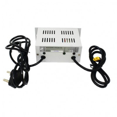 Battery Charger 4S Li-Ion 16.8V 5A with XT-60 Connector Battery Charger 4S Li-Ion 16.8V 5A with XT-60 Connector