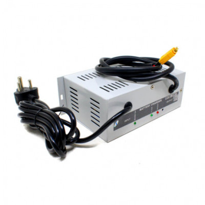 Battery Charger 6S Li-Ion 25.2V 5A with XT60 Connector Battery Charger 6S Li-Ion 25.2V 5A with XT60 Connector
