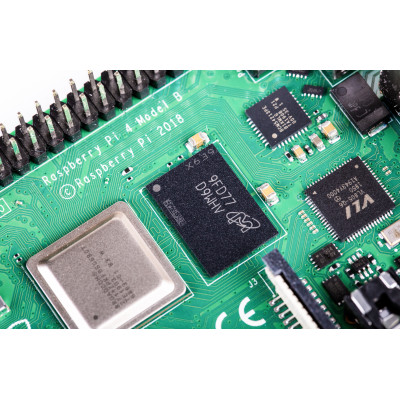 Raspberry Pi 4 Model B with 4 GB Ram buy online at low price in India ...